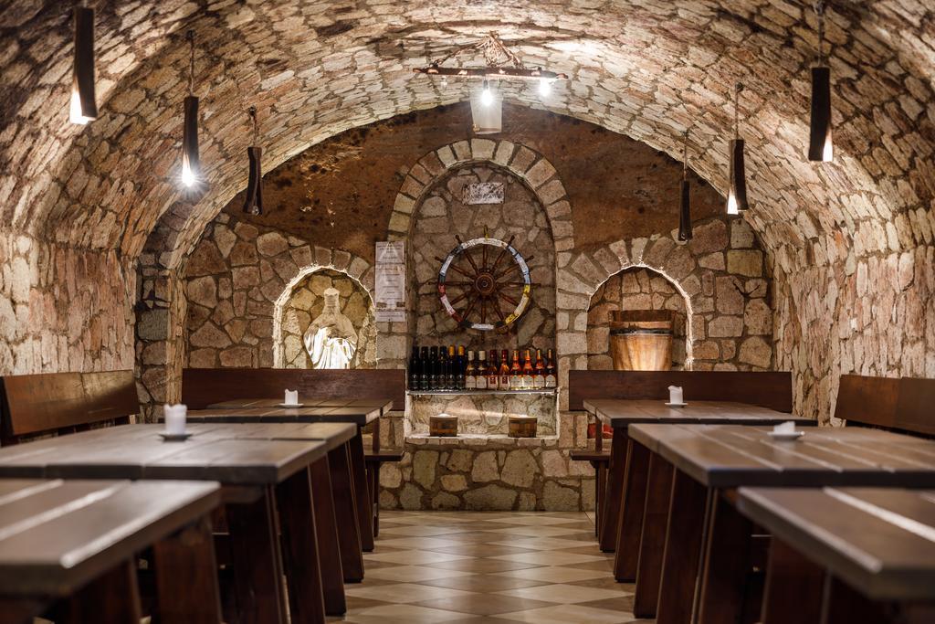 Tokaj Zlata Putna - Restaurant & Pension Vinicky エクステリア 写真