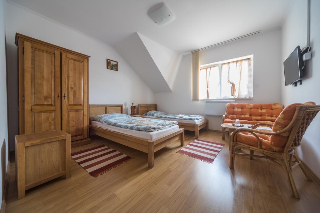 Tokaj Zlata Putna - Restaurant & Pension Vinicky エクステリア 写真