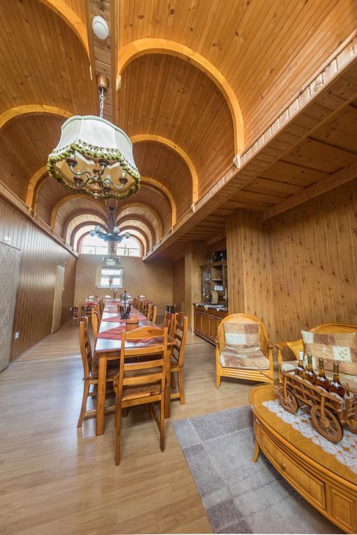 Tokaj Zlata Putna - Restaurant & Pension Vinicky エクステリア 写真