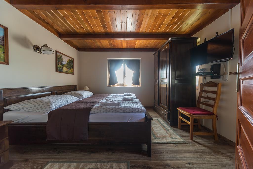 Tokaj Zlata Putna - Restaurant & Pension Vinicky エクステリア 写真